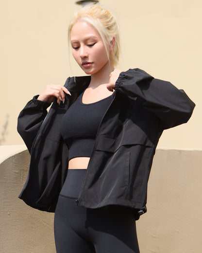 MOVING PEACH Windbreaker women Outdoors Sports Mock Neck Lightweight Windbreaker Jacket Loose Running Adjustable Hem Full-Zip Jackets BSJ