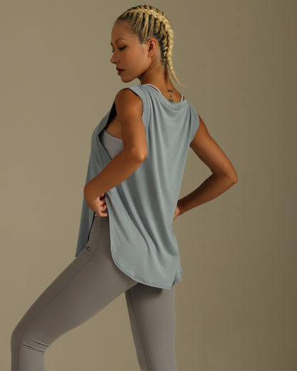 MOVING PEACH Women Sports Tank Top Breathable Side Slit Running Training Sleeveless Top Soft Curved Shape Hem Loose Yoga Top CVE
