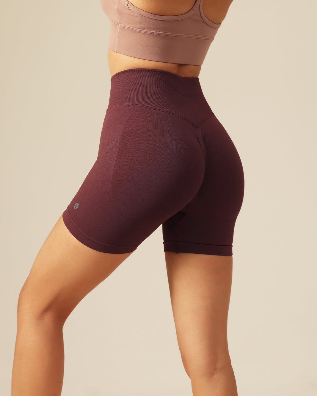 MOVING PEACH Women Training Seamless Short High waist Hip-up Fitness Pants APJ