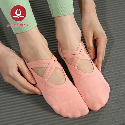 MOVING PEACH Women Pilates Socks Yoga Socks Breathable Cross Strapping Dance Socks Non-Slip Barre Socks