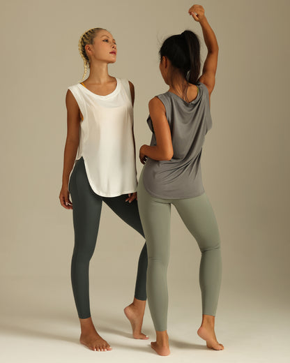 MOVING PEACH Women Sports Tank Top Breathable Side Slit Running Training Sleeveless Top Soft Curved Shape Hem Loose Yoga Top CVE