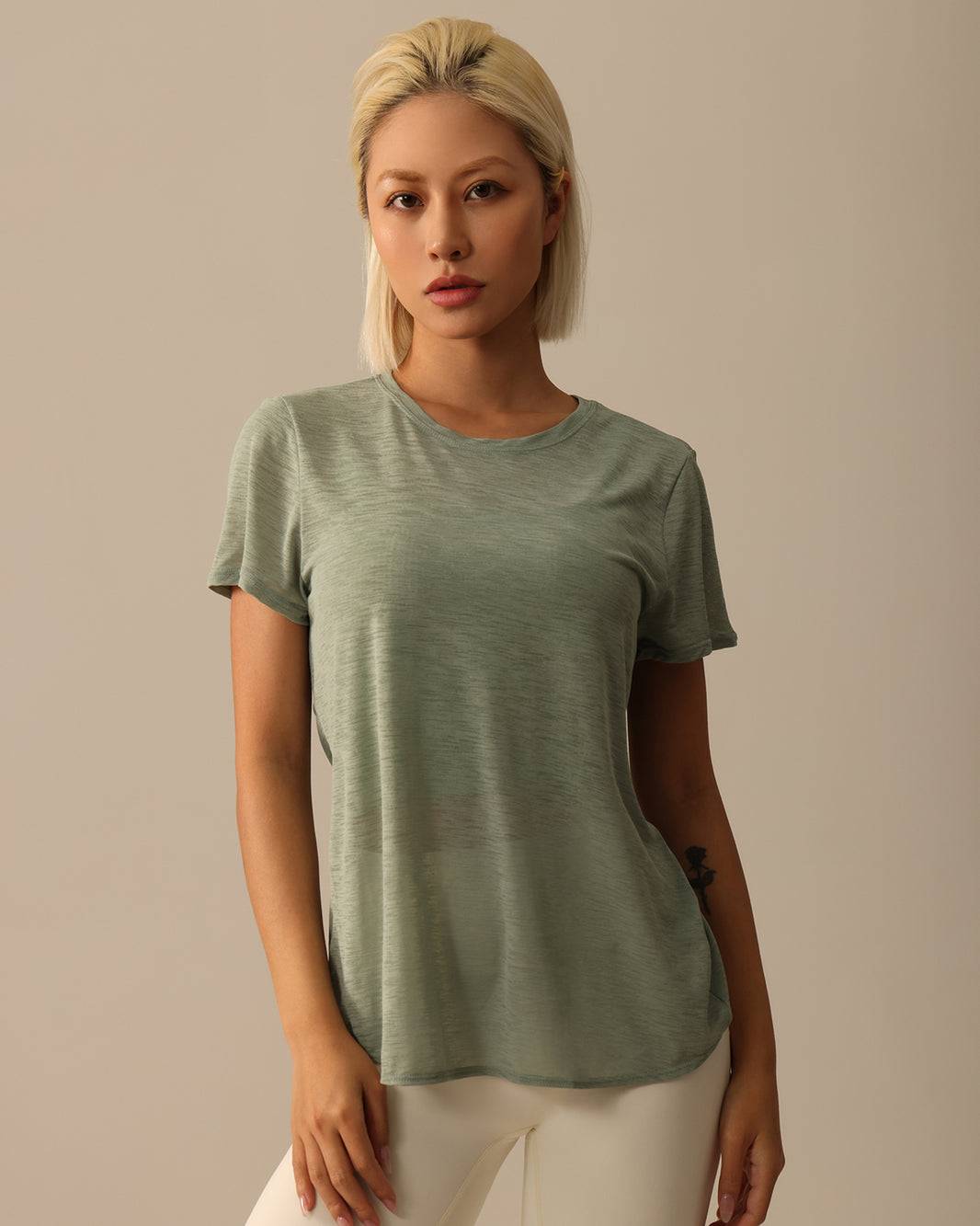 MOVING PEACH Women Sports T-Shirts Lightweight Open Back Yoga Top Breathable Quick Dry Gym Running Short Sleeve Without Inner Bra CTX
