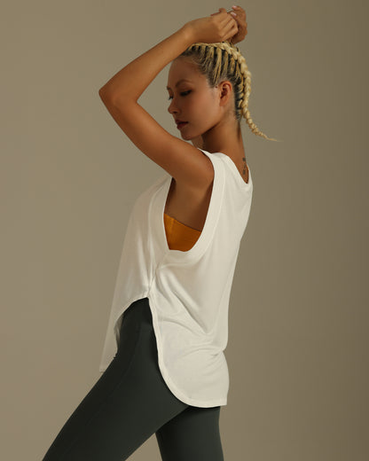 MOVING PEACH Women Sports Tank Top Breathable Side Slit Running Training Sleeveless Top Soft Curved Shape Hem Loose Yoga Top CVE