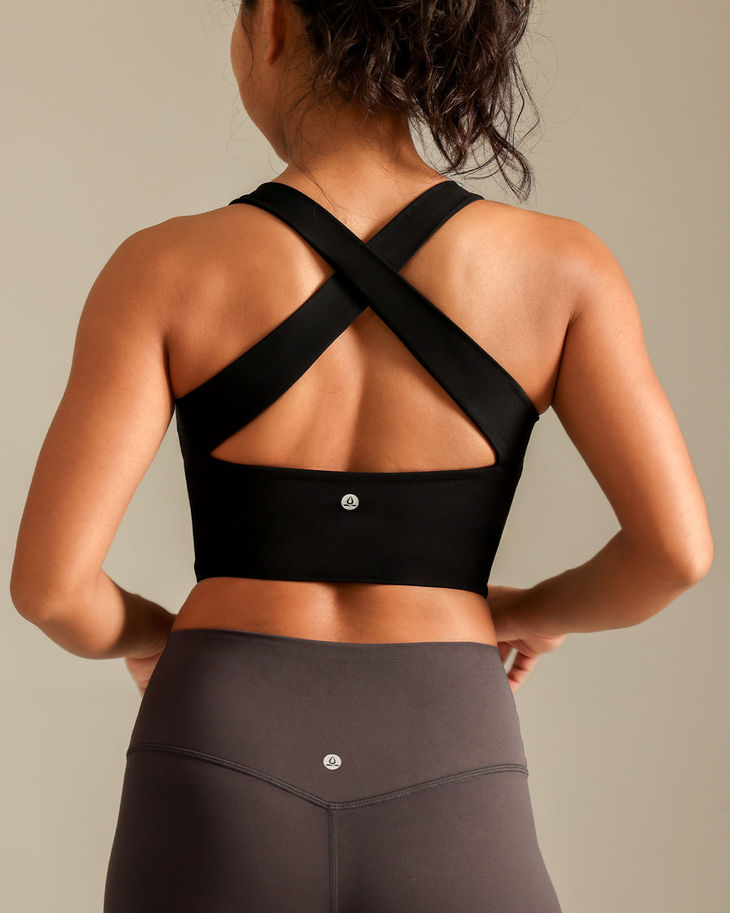 MOVING PEACH Sports bra Tank Top Bra Top Breathable Running Crop Top Wide Shoulder Straps Cross-Back Yoga Dance Daily Wear BVX