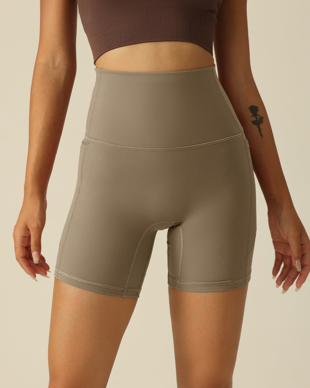 MOVING PEACH Women Cycling Shorts High Waist Hip-lifting Fitness Shorts Buttery Soft Breathable Running Shorts With Side Pockets APC