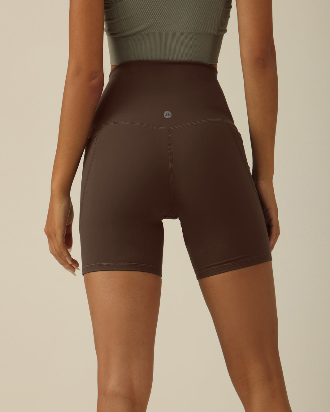 MOVING PEACH Women Cycling Shorts High Waist Hip-lifting Fitness Shorts Buttery Soft Breathable Running Shorts With Side Pockets APC